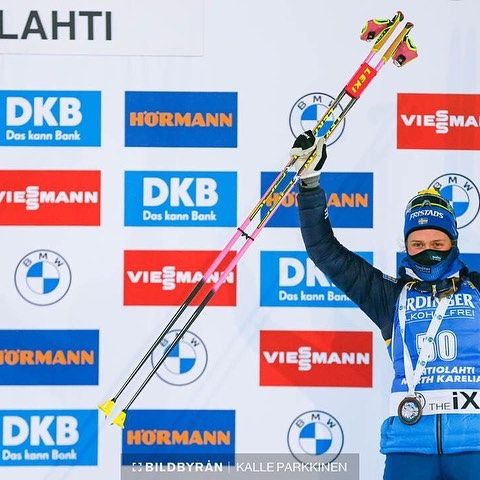 OEBERG Elvira, Yes där satt den!!!🥳🥉
📷: @bildbyran
•
•
•
#timetoplay @salomonnordic #lekiskipoles #lillsport #LKAB #lkabgroup #sparbankennord #energibutiken #biathlon #skidskytte #skiing #kon20