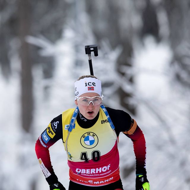 ROEISELAND Marte Olsbu, Tough, but fun to compete again 😅 Congrats @tirileckhoff with the🥇 New chances tomorrow 💪🏻
📷: @nordicfocus
#ad @salomonnordic #timetoplay @bertelsengarpestadas @salmoneye @sorlandskjokken.no @rudyproject @swix_sport @kinetixx_sports @bmwnorge @asfaltsor @frolandkommune #frolandil