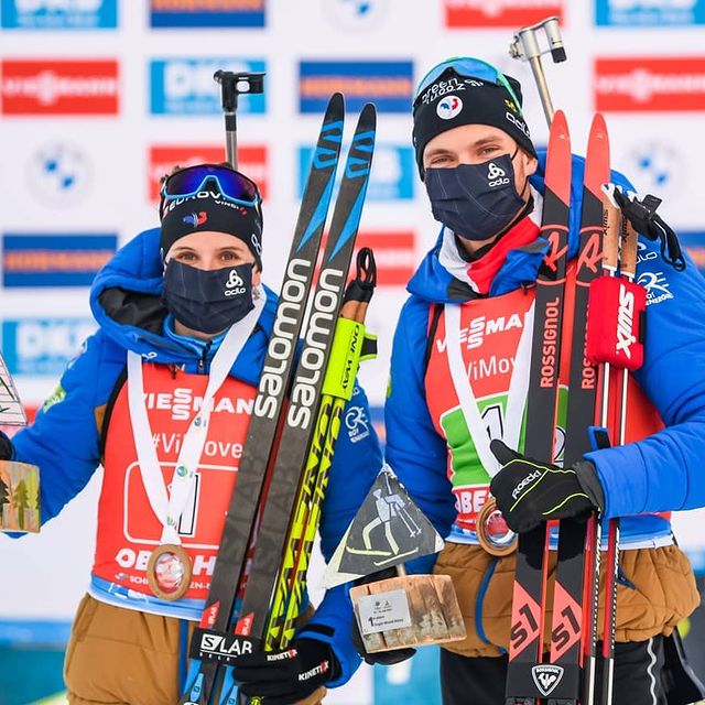 SIMON Julia, Un partenaire solide, un tir rapide et une équipe au top. La combinaison parfaite pour une course réussie !
Merci @emilienjck et @fedfranceski 🤗
📸 @k_voigt_fotografie