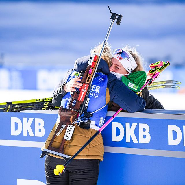 ECKHOFF Tiril, I dag rocka du skiskyting @ingridtand 🥳 Jeg er så utrolig imponert over hvor sterk du er 💪Proud sister♥️