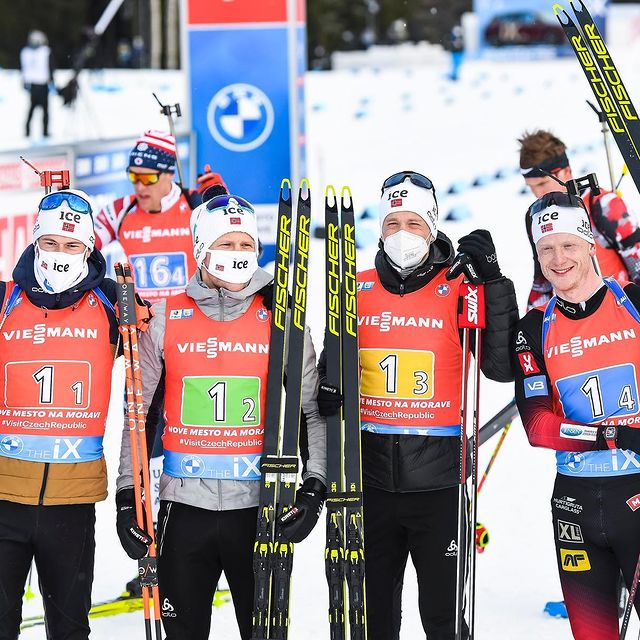 BOE Johannes Thingnes, Our performance was low, but our team spirit is still high😄 Today we won the men’s relay crystal globe. Team goal achieved!✅🔮🇳🇴🎉
@sturlal @johannesdale @tarjeiboe @vetlesc @erlendbjont @egil.kristiansen @zigystardust77 @gossa_fritz @helgeeriksen waxmafia and @skiskytterlandslaget
📸: Soelzer via VOIGT Fotografie