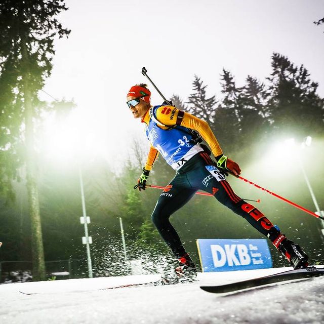 DOLL Benedikt, P15 @ Flutlicht Sprint Nove Mesto! Was ein heißer Ritt auf glatten, glitschigen Bedingungen!Zwei verflixte Fehler im stehenden Anschlag sind auch mit Bomben Laufzeit zu viel für ein sehr gutes Resultat. Aber im Verfolger kann noch was gehen. 📸 @nordicfocus
#Biathlon #Winterfans @viessmann_sport @madshus1906 @onewaysport @jokasportiv @dsv_biathlon @lottobw @fischer_die_fahrradmarke @testodurchstarter @feldbergbahn @spitzensport_bundeswehr @garmin @fischerbecktitisee