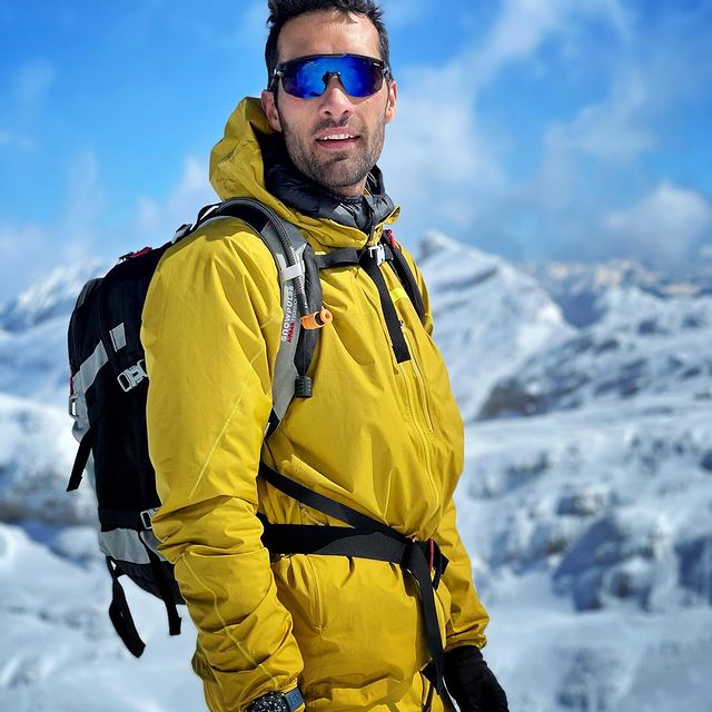 FOURCADE Martin, Time is running and soon snow time will be over...so let’s enjoy it!
.
.
.
#squadonamission #breitling @breitling_france