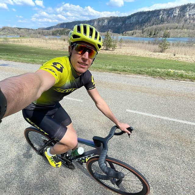 FILLON MAILLET Quentin, Reprise en douceur.🚴🏻♂️😁
@scottsportsfrance
#scottaddict #noshortcuts