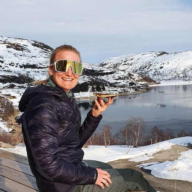 ROEISELAND Marte Olsbu, Det har vært mange slike dager i offseason 😎
Nå er ferien over og det er på tide å se frem mot vinterens store mål!
#roadtobeijing