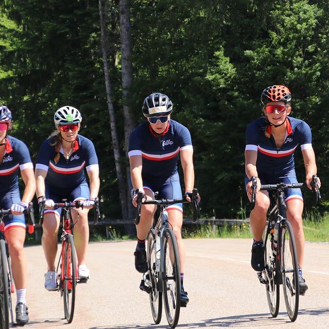 SIMON Julia, La nouvelle tenue est de sortie sur les routes Jurassiennes !
