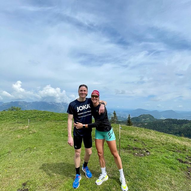HERRMANN Denise, Wochenendeinläutung mit Intervallen am Rossfeld in Berchtesgaden.🎊
Steil war mal wieder geil, stimmts @karolin.horchler & @thomas_wick ?
#itsfriday 🙌🏻