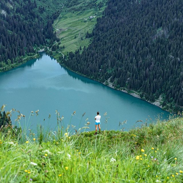 SIMON Julia, Profiter du calme et contempler le paysage 😍
📸 @paulviardg