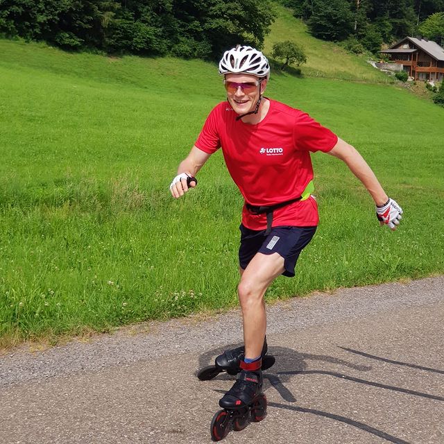 DOLL Benedikt, Fahrt ins Glück - Glück ist für mich am Montagmorgen Sport in einer der schönsten Region Deutschlands machen zu können.
Was ist #Glück für dich?
@lottobw @madshus1906 @k2.skates #werbung