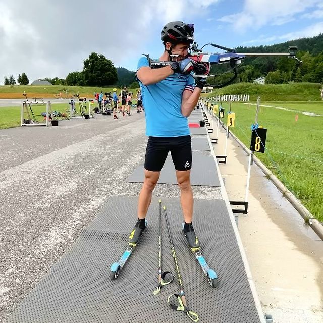 FILLON MAILLET Quentin, Morning routine. 💪🏼🇫🇷
📷 @fedfranceski @lionel.laurent.biathlon