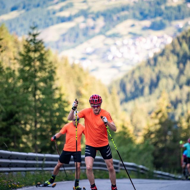 DOLL Benedikt, Meine Highlights aus einer Woche Trainingslager mit der Nationalmannschaft. Was denkt ihr, wieviel Höhenmeter haben wir gesammelt?
#Bormio @viessmann_sport @jokasportiv @lottobw @garmin @onewaysport @madshus1906 #seriouslyfast
Fotos: @k_voigt_fotografie