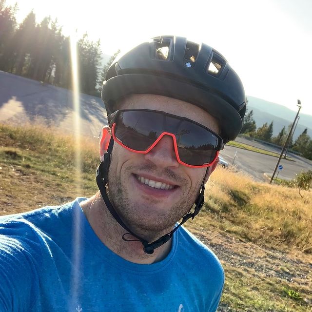 BOE Tarjei, He’s back🙋🏼♂️ With a new helmet and 8 lives left🐈 Two weeks without any training, but now I’m feeling normal again. Thanks for all the support🙌🏻😊