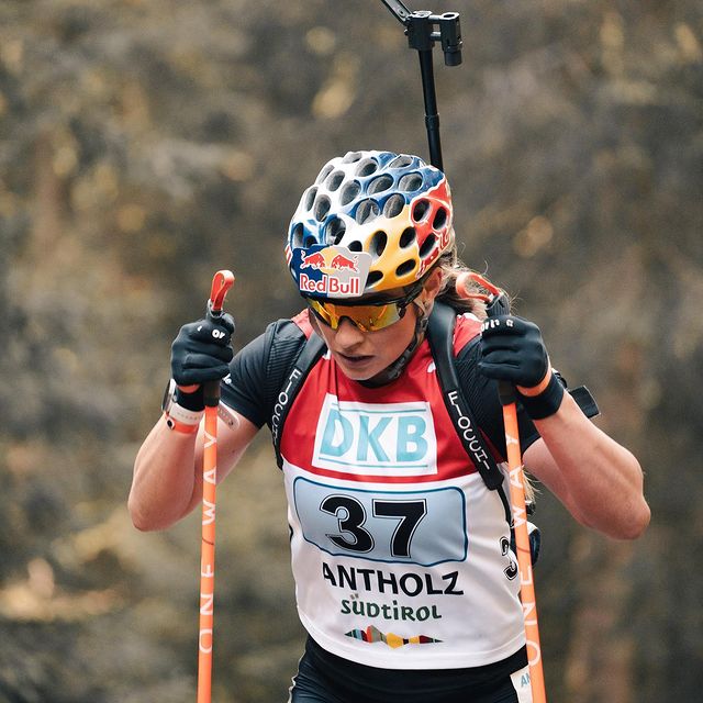 WIERER Dorothea, First races 😅
Not the best sensations but the results was ok🥇🥇🥇
Last race for @magdalena_wierer ❤️